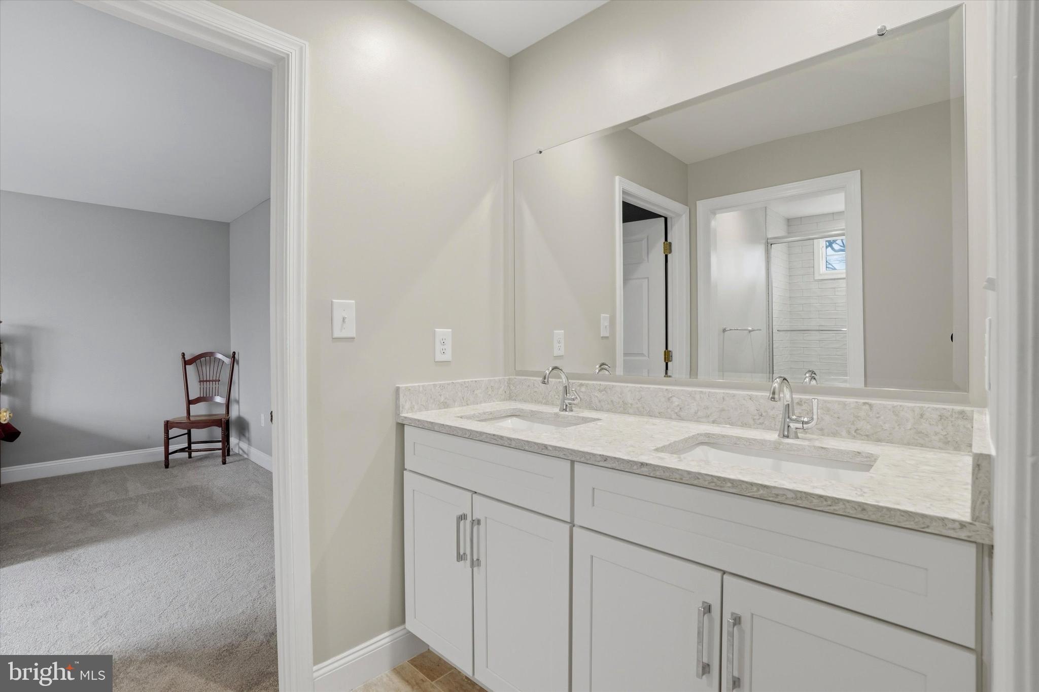 385 Ridge Avenue Newtown, PA 18940 - Photo 35 of 50 Jack n Jill En-Suite