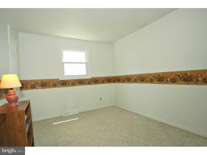 395 Coldspring Road Southampton, PA 18966 - Photo 18 of 24 Bedroom 3