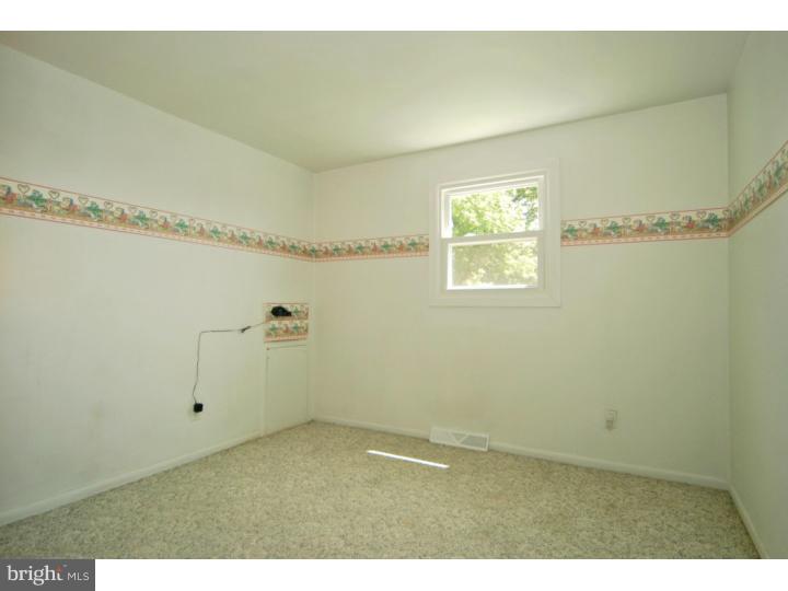 395 Coldspring Road Southampton, PA 18966 - Photo 19 of 24 Bedroom 4