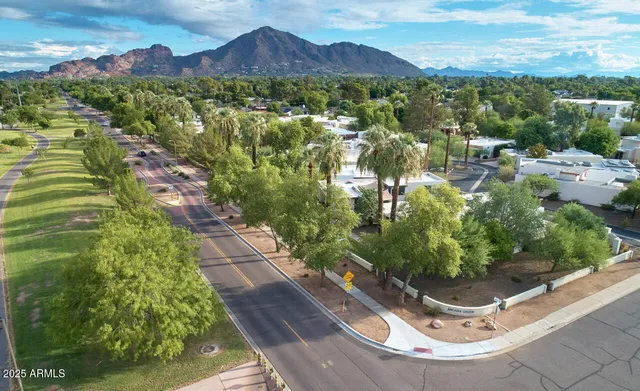 $895,000 | 4822 East Earll Drive, Phoenix, AZ 85018