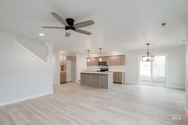 $434,990 | 236 Caribou Court, Horseshoe Bend, ID 83629