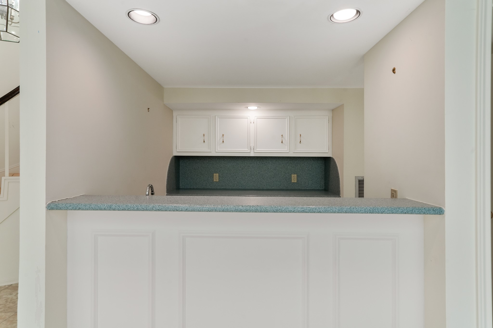 201 Vanderpool Lane, Unit 65 Houston, TX 77024 - Photo 20 of 34 a bathroom with a sink and a mirror