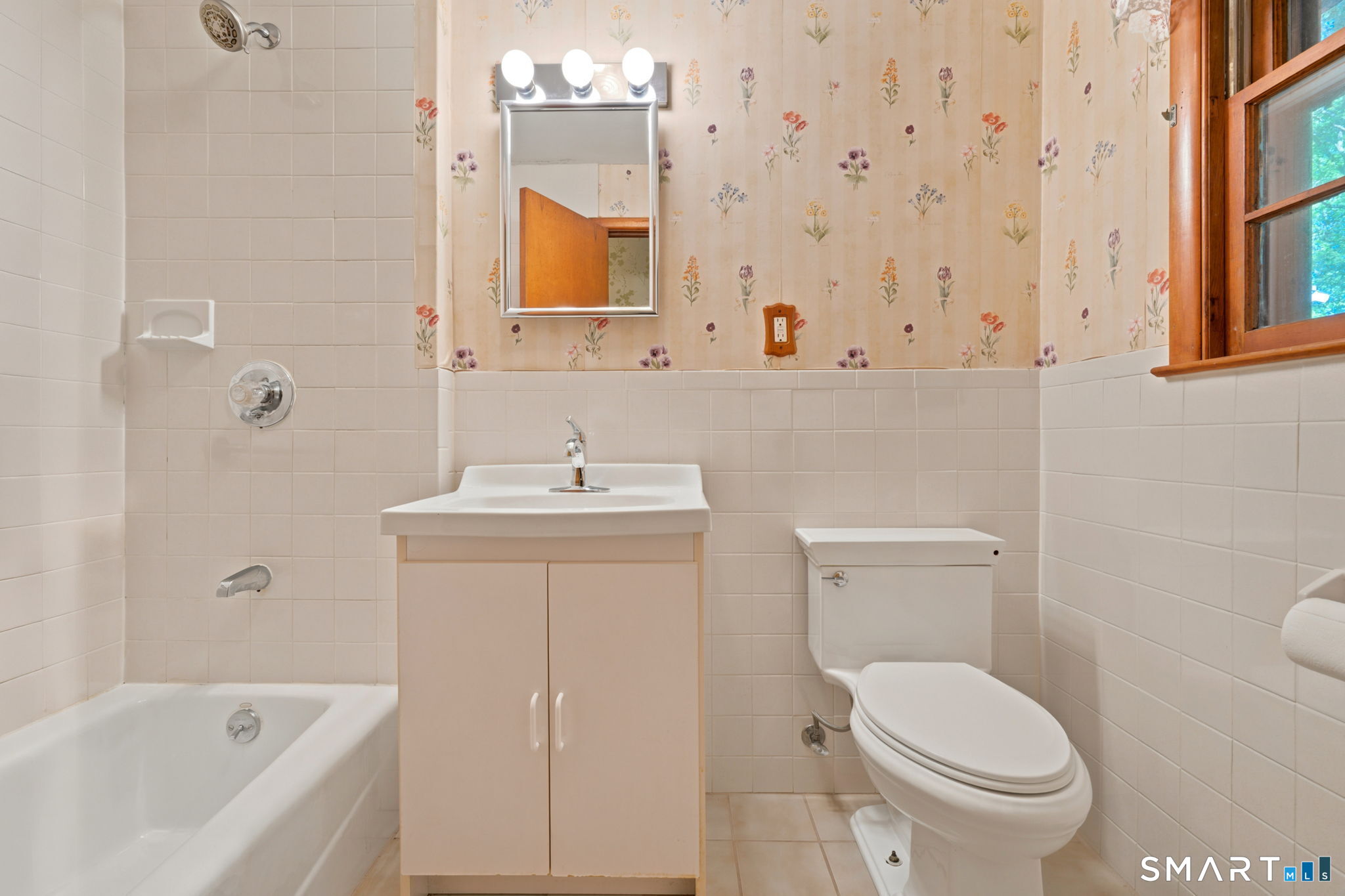 145 Intervale Road Trumbull, CT 06611 - Photo 14 of 29