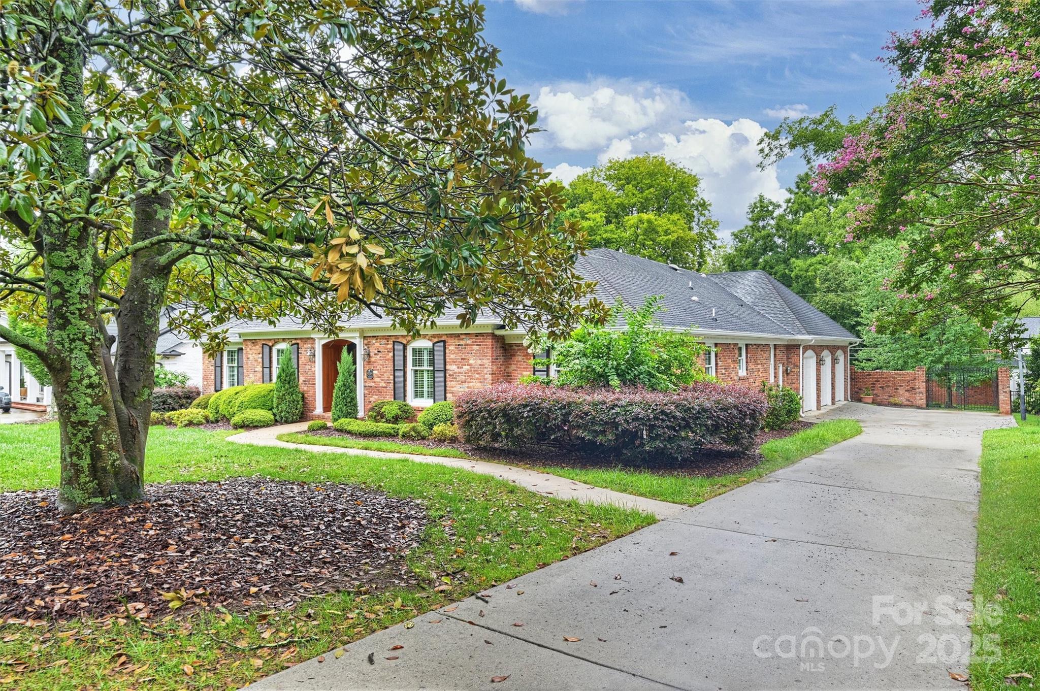 2900 Ferncliff Road Charlotte, NC 28211 - Photo 2 of 48