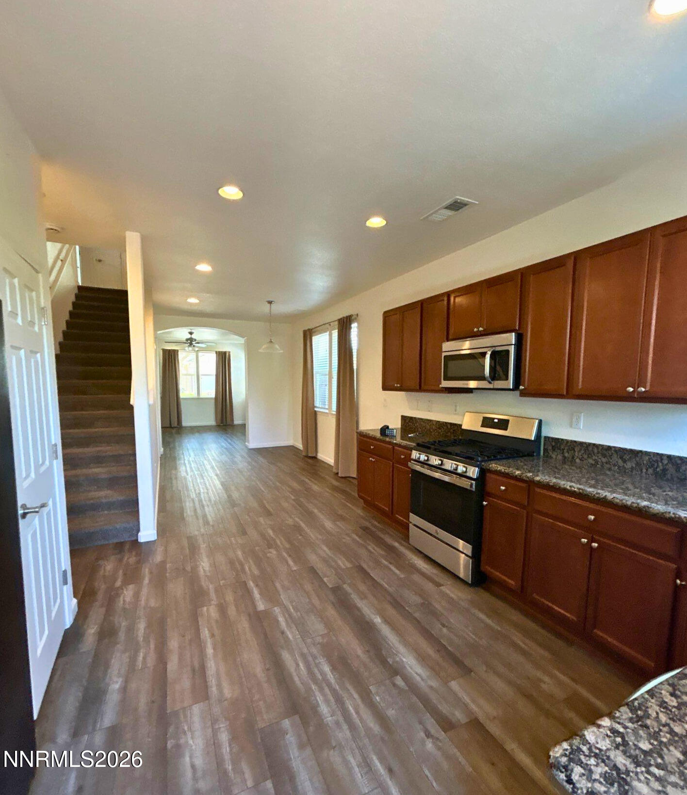 5900 Promontory Drive Reno, NV 89523 - Photo 6 of 14 b2d92523-94f6-4dfa-892a-a6a5260798ad