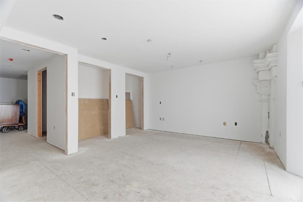 1 Pius Street, Unit A4 Pittsburgh, PA 15203 - Photo 28 of 40 2nd bedroom