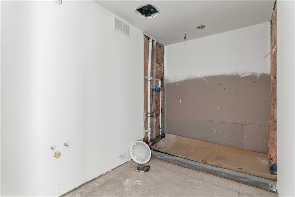 1 Pius Street, Unit A4 Pittsburgh, PA 15203 - Photo 31 of 40 hall bathroom