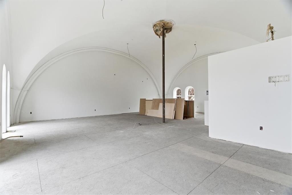 1 Pius Street, Unit A4 Pittsburgh, PA 15203 - Photo 7 of 40 TV nook