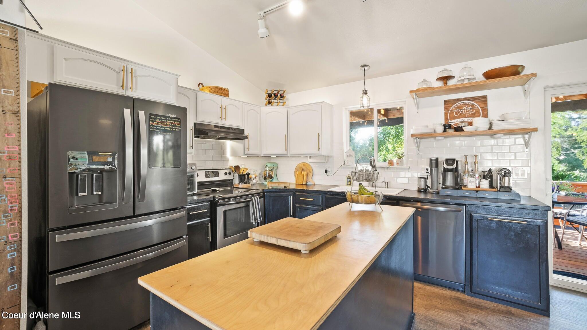 1150 Jamison Court Post Falls, ID 83854 - Photo 4 of 36 Jamison Kitchen