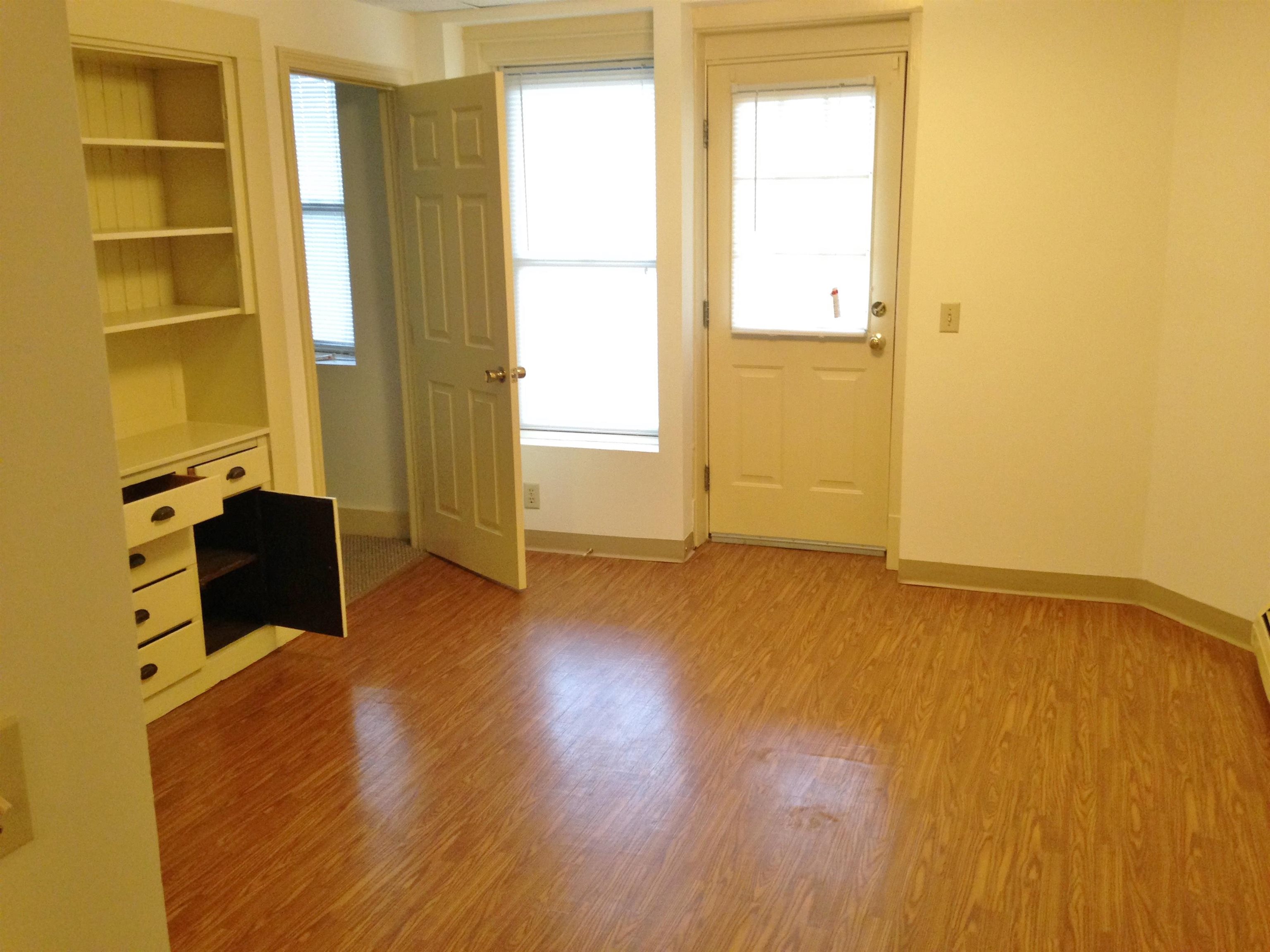 610 Union Street, Unit 403 Manchester, NH 03104 - Photo 12 of 34