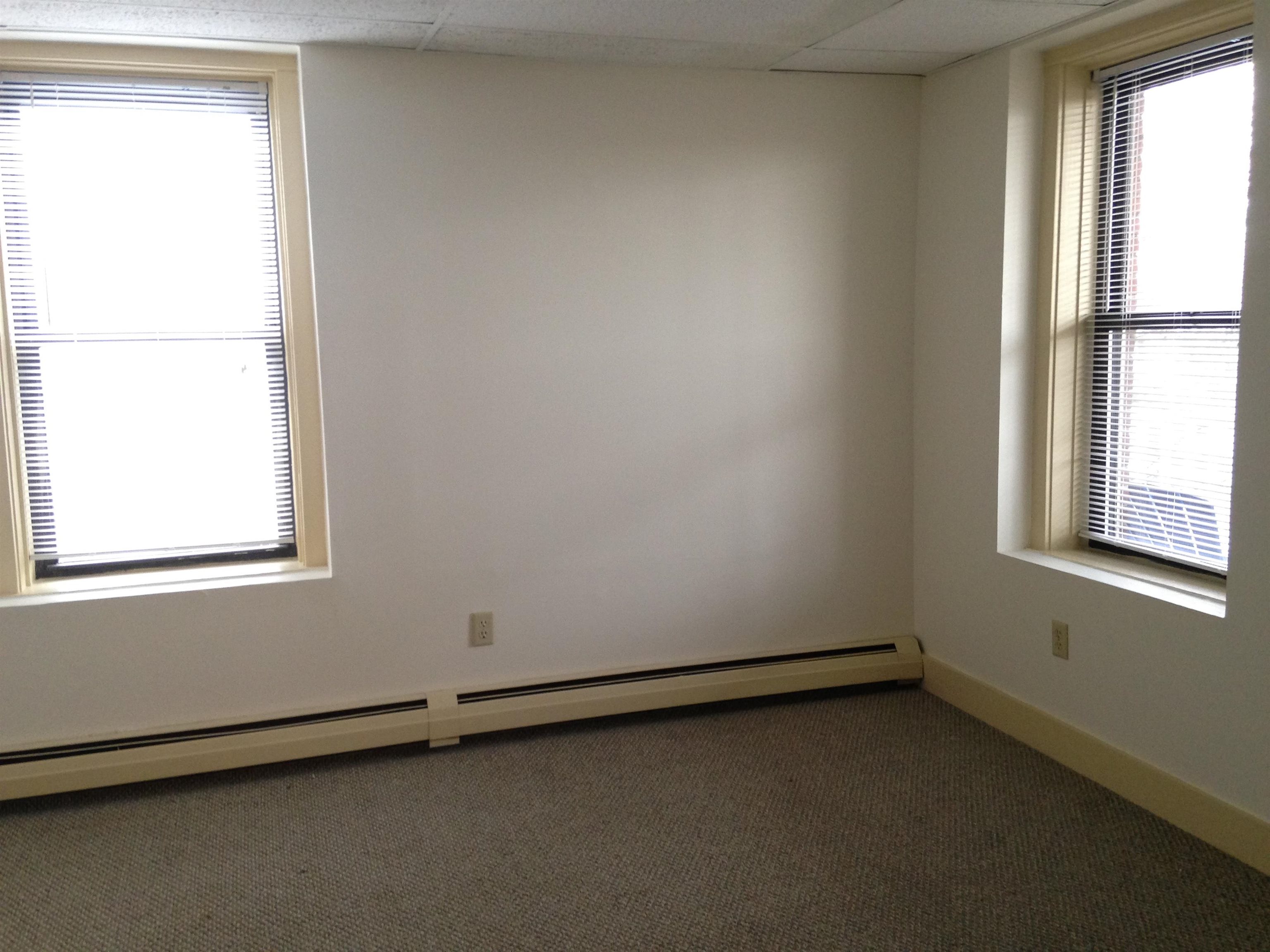 610 Union Street, Unit 403 Manchester, NH 03104 - Photo 17 of 34