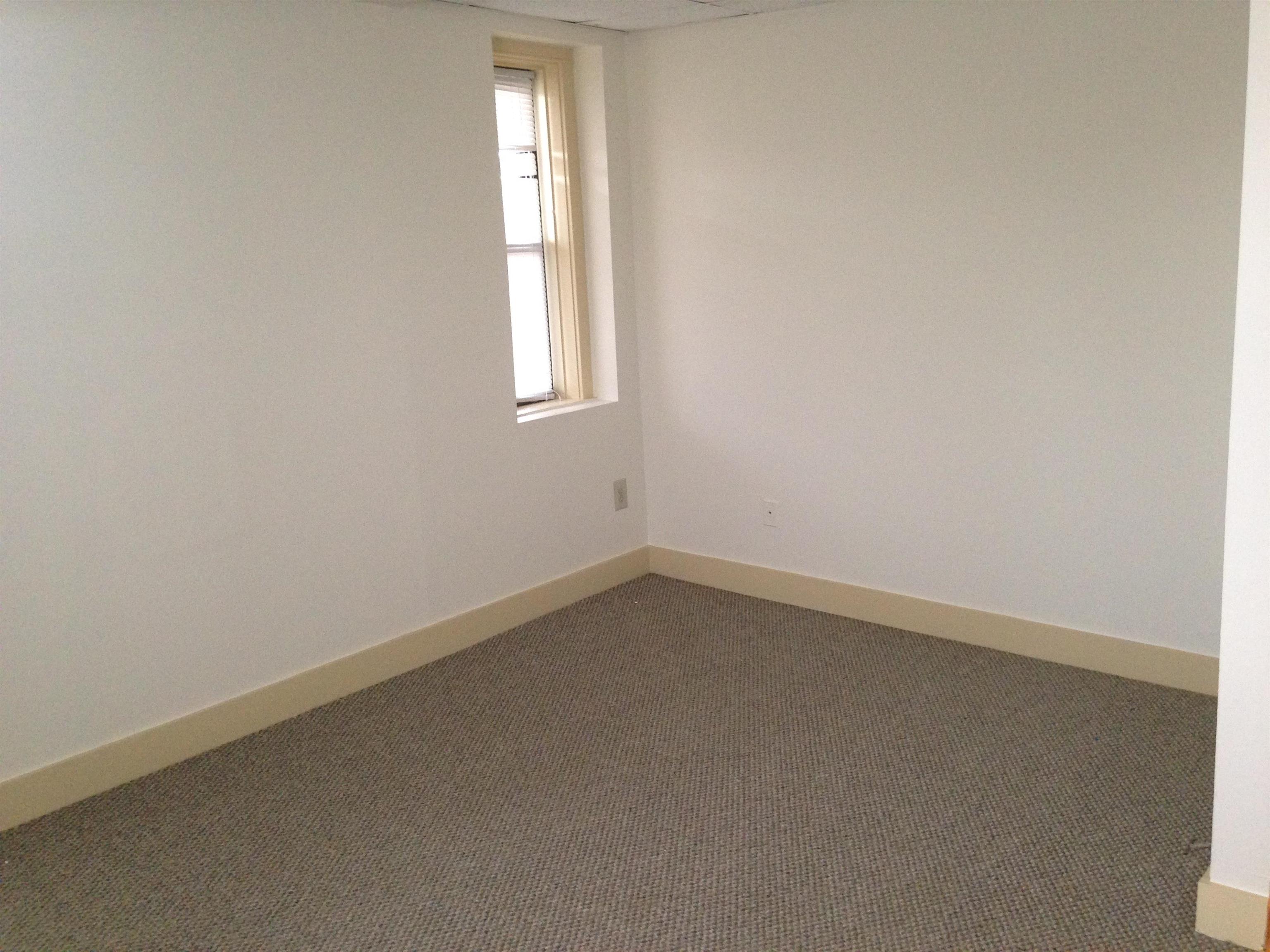 610 Union Street, Unit 403 Manchester, NH 03104 - Photo 22 of 34