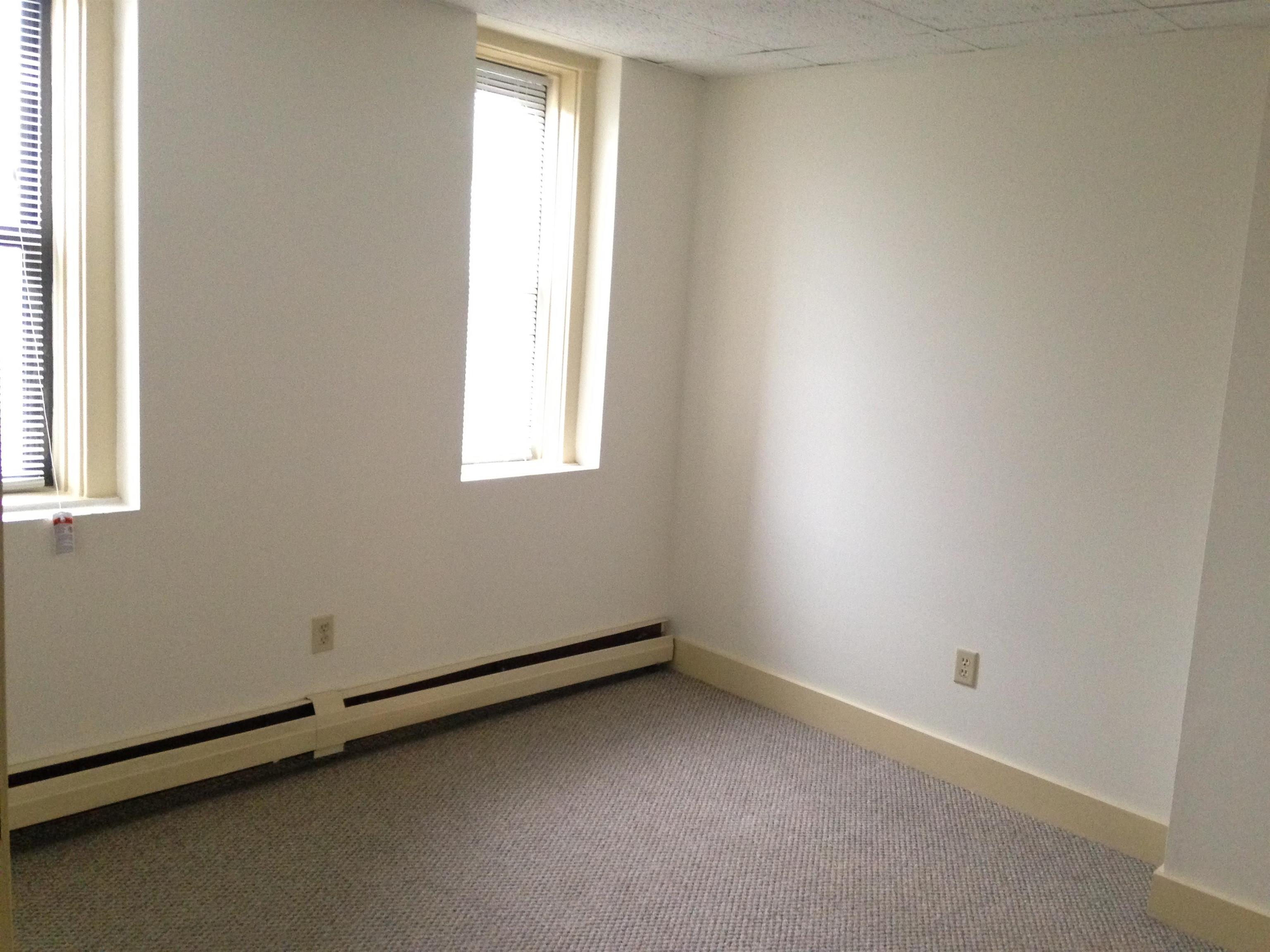 610 Union Street, Unit 403 Manchester, NH 03104 - Photo 29 of 34
