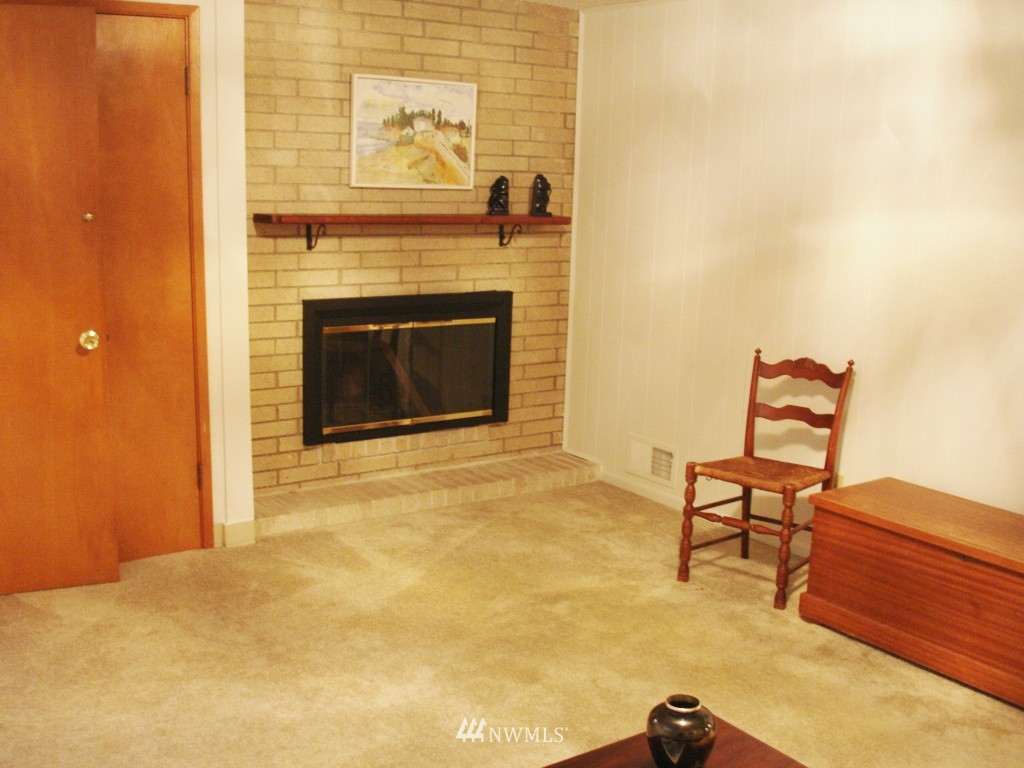 3926 Southwest Kenyon Street Seattle, WA 98136 - Photo 12 of 15 Gallery Image 12
