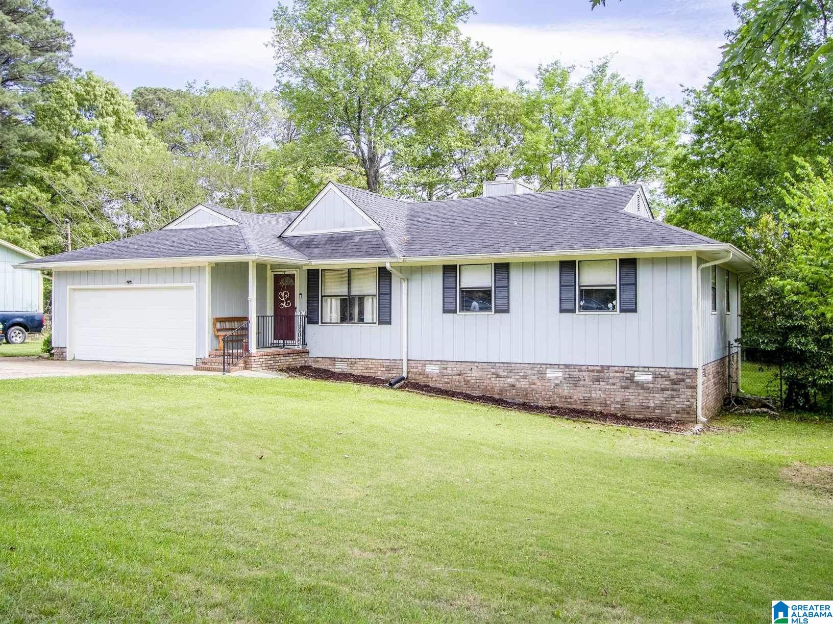 733 10th Way Pleasant Grove, AL 35127 - Photo 2 of 17