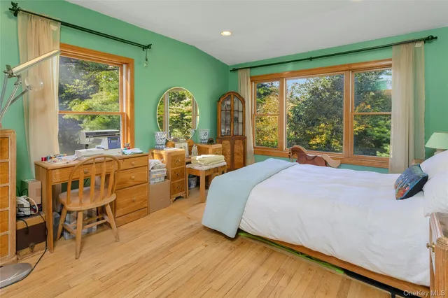 $899,000 | 73 Lake Ellis Road, Wingdale, NY 12594