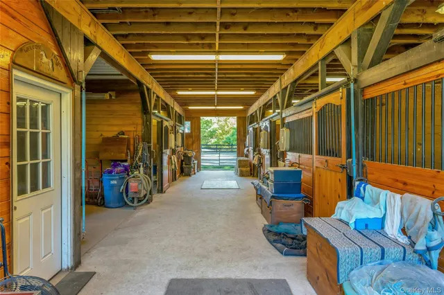 $899,000 | 73 Lake Ellis Road, Wingdale, NY 12594