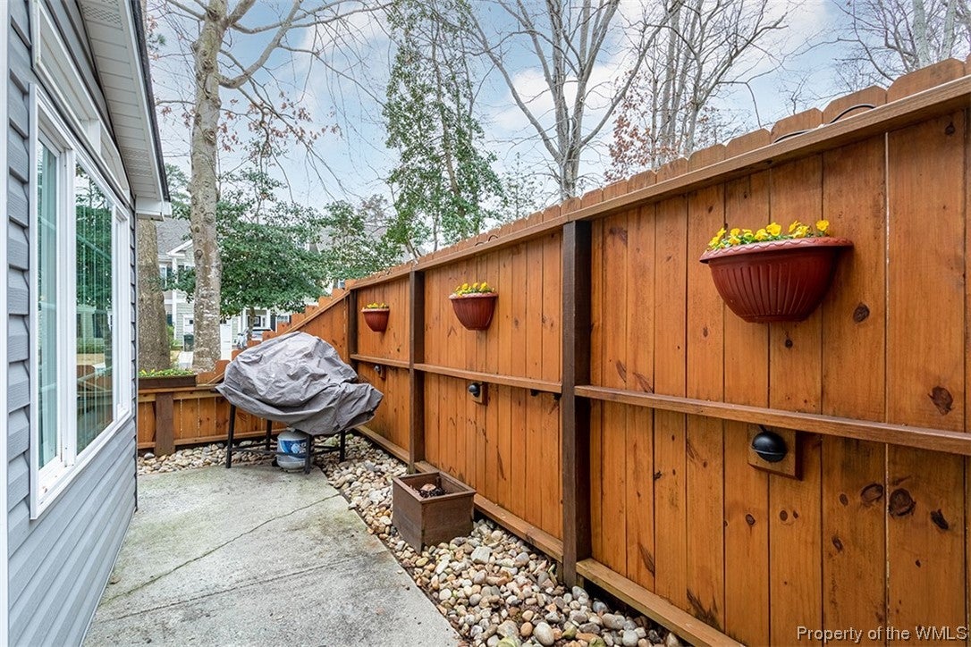 149 Rustling Oak Ridge Yorktown, VA 23692 - Photo 23 of 34 Gallery Image 23