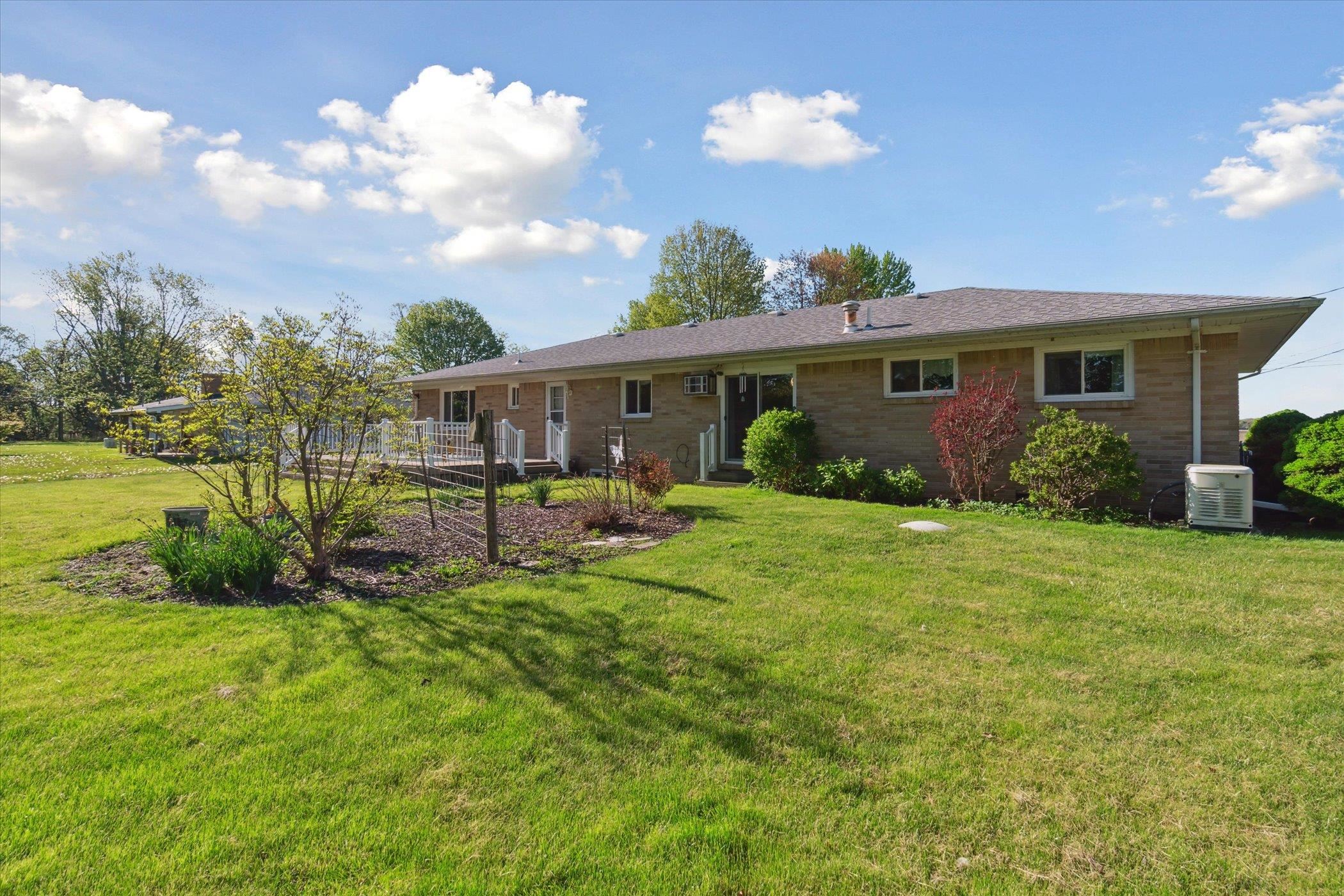 178 West Henderson Road Owosso, MI 48867 - Photo 44 of 71 50174559-4b9833f5-9a79-4c90-b5fa-34d98338ccd3.JPG
