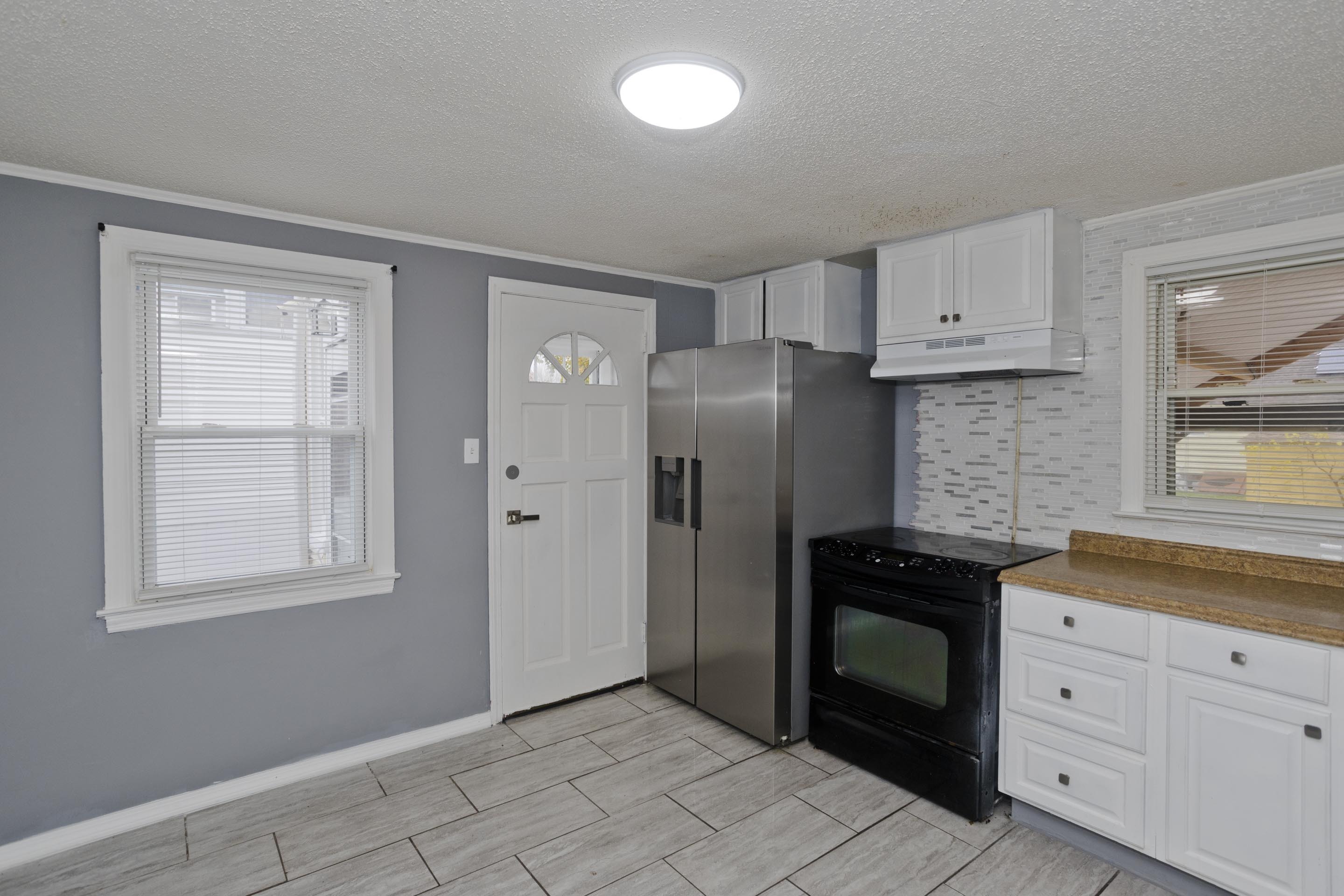 39 Wade Avenue Bloomfield, CT 06002 - Photo 12 of 34