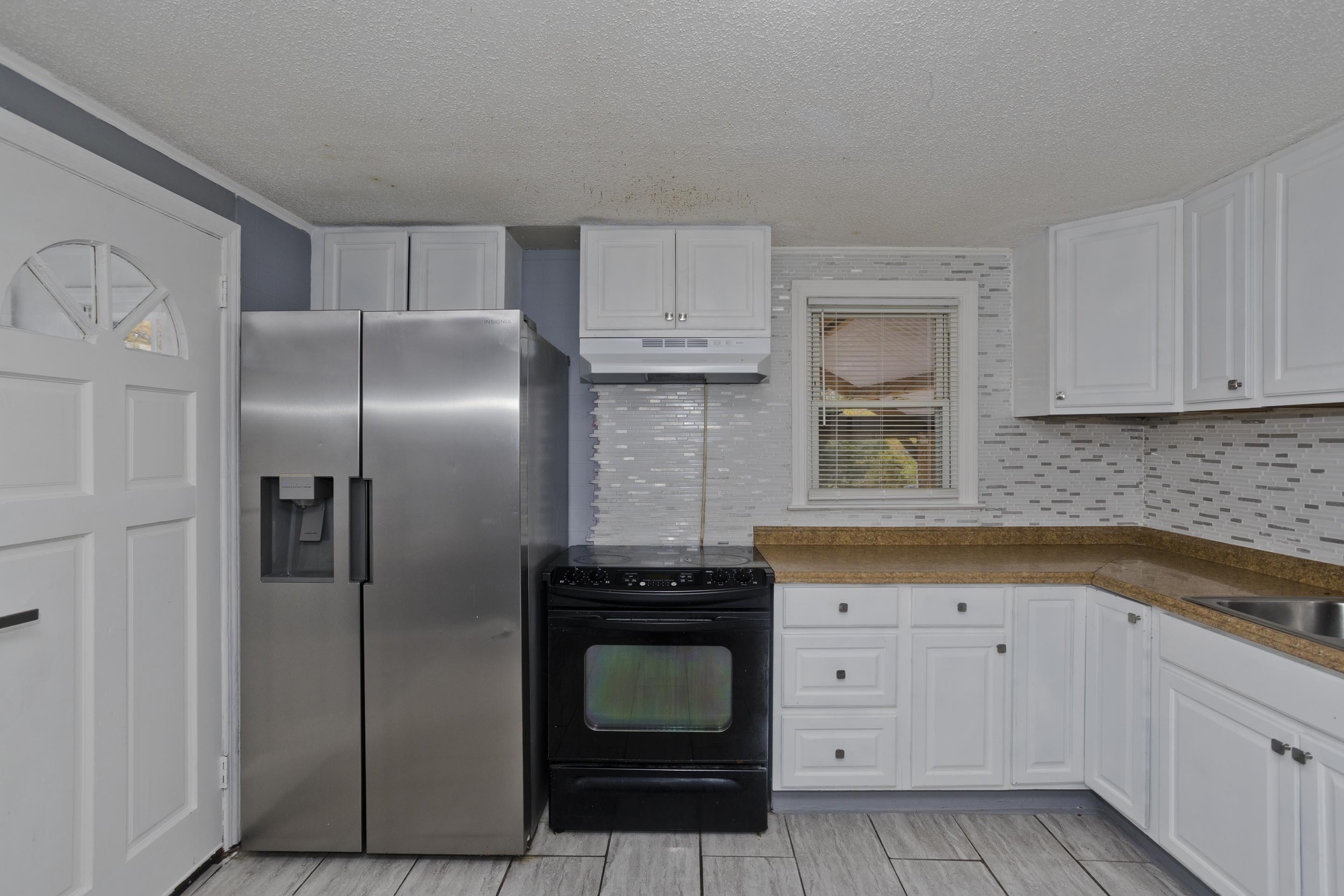 39 Wade Avenue Bloomfield, CT 06002 - Photo 13 of 34