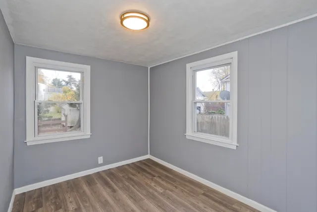 $224,000 | 39 Wade Avenue, Bloomfield, CT 06002