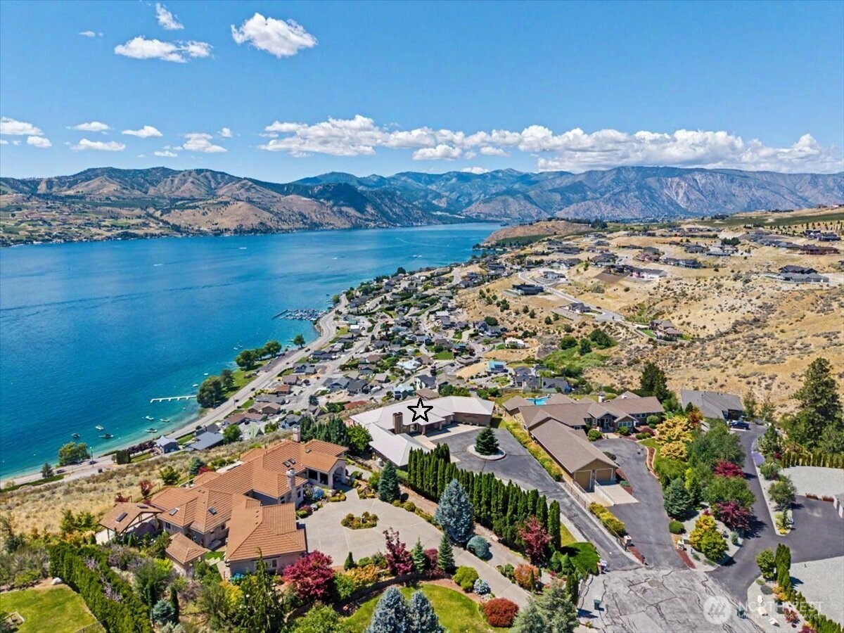 333 Highpoint Place Chelan, WA 98816 - Photo 2 of 40