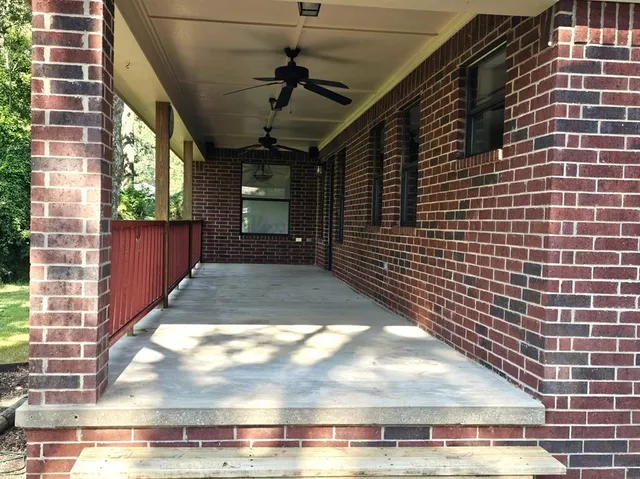 a view of a pathway both side of building