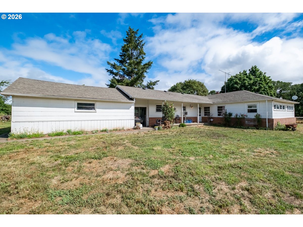 21095 Savage Road Sheridan, OR 97378 - Photo 2 of 43
