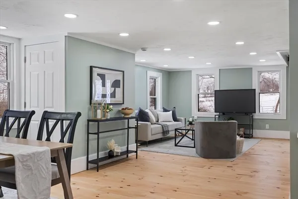 $575,000 | 294 Boston Road, Sutton, MA 01590