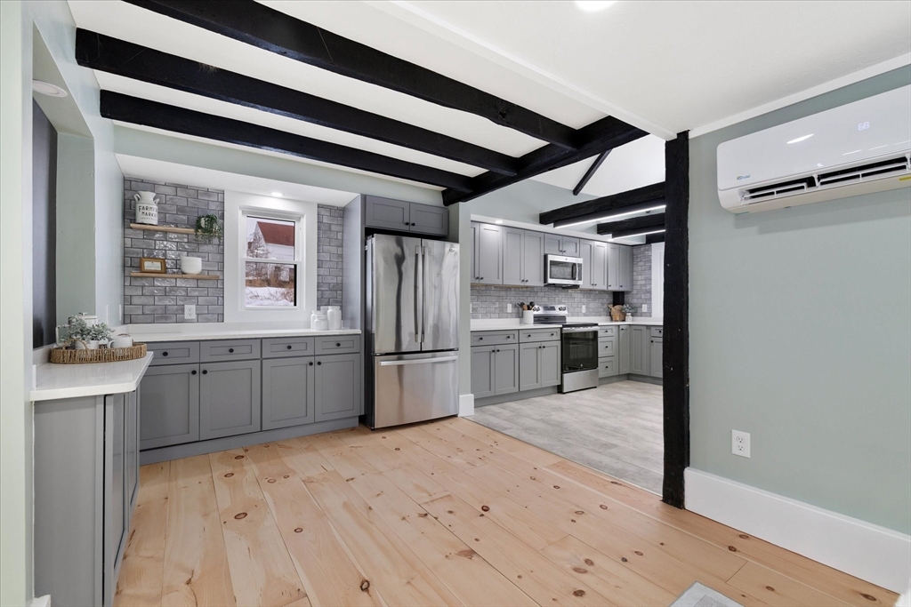 294 Boston Road Sutton, MA 01590 - Photo 13 of 38