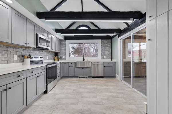$575,000 | 294 Boston Road, Sutton, MA 01590