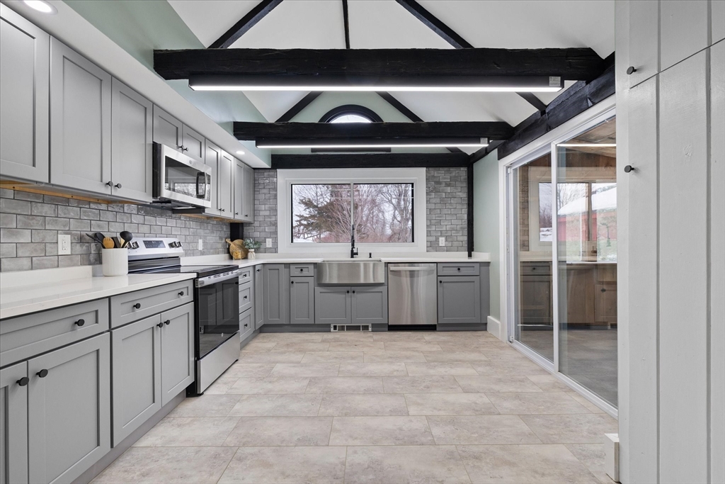 294 Boston Road Sutton, MA 01590 - Photo 16 of 38