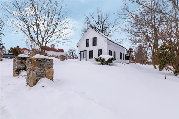 $575,000 | 294 Boston Road, Sutton, MA 01590