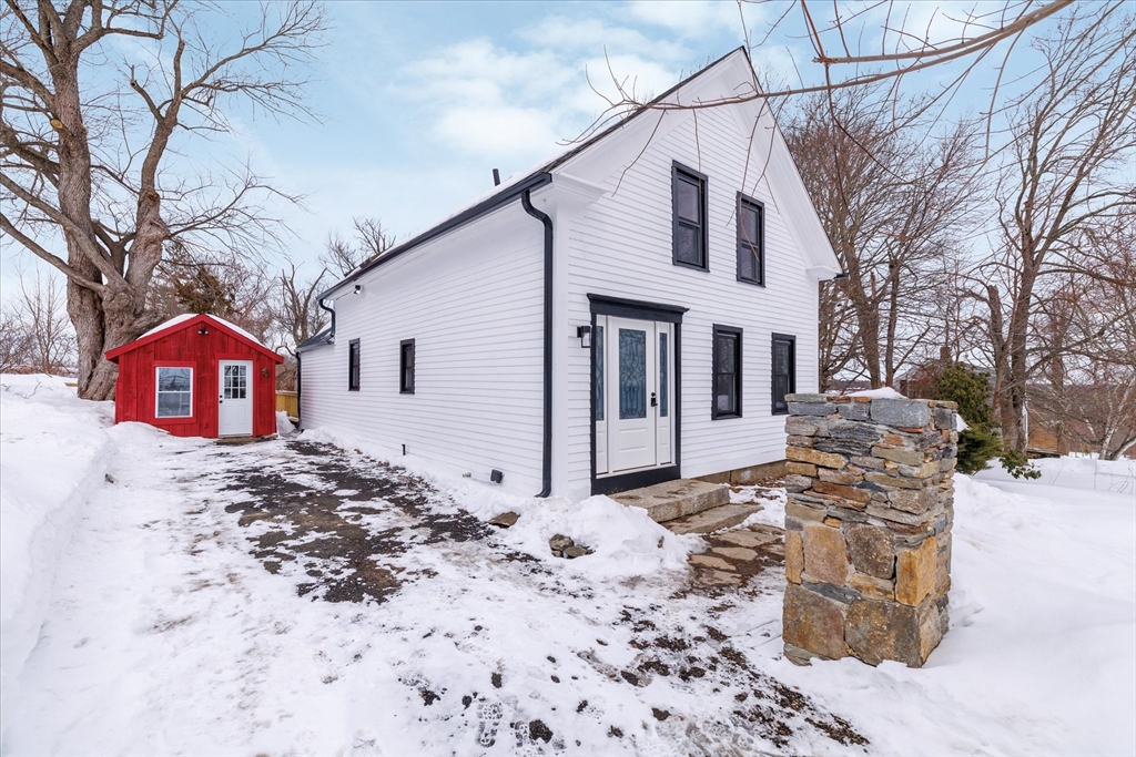 294 Boston Road Sutton, MA 01590 - Photo 3 of 38