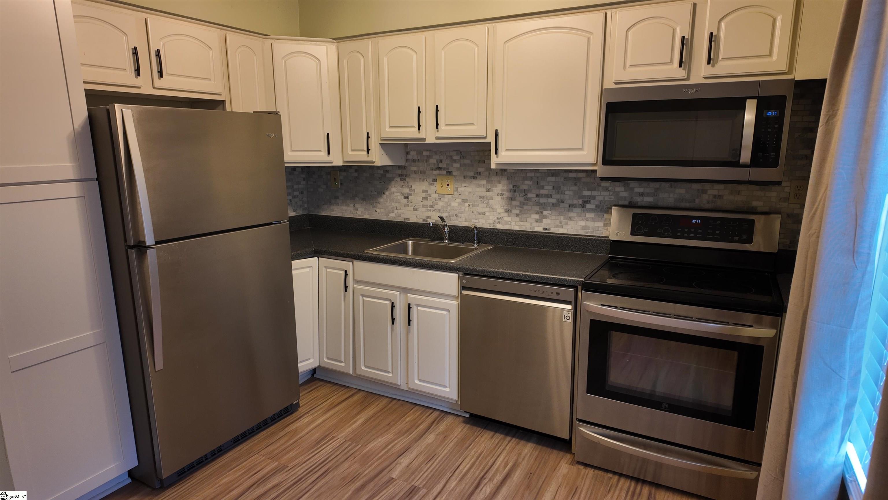 1462 Dover Road, Unit D Spartanburg, SC 29301 - Photo 6 of 30