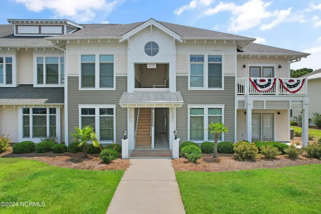 $2,800 | 2537 St James Drive Southeast, Unit 105, Southport, NC 28461