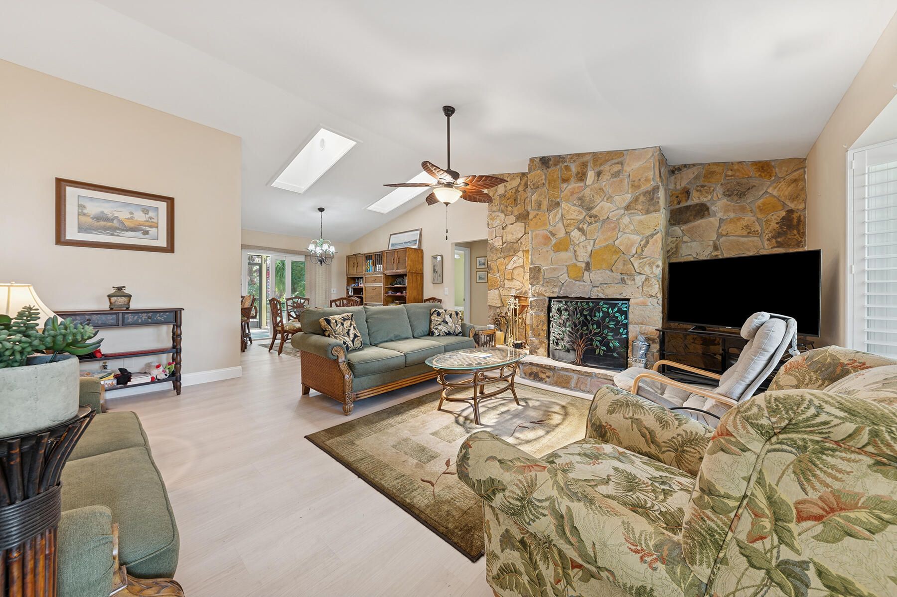 8816 Southeast May Terrace Hobe Sound, FL 33455 - Photo 2 of 27 Living Area