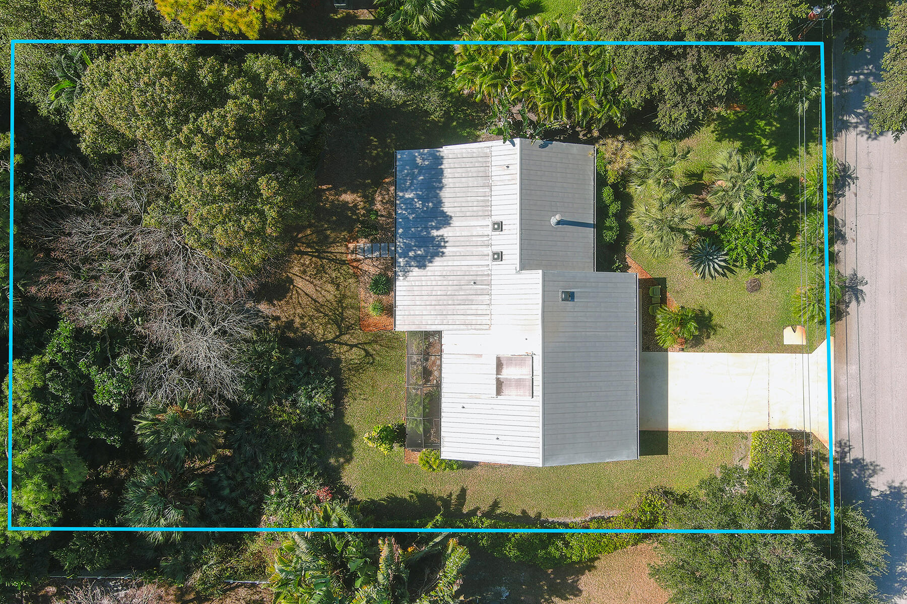 8816 Southeast May Terrace Hobe Sound, FL 33455 - Photo 22 of 27 Top View