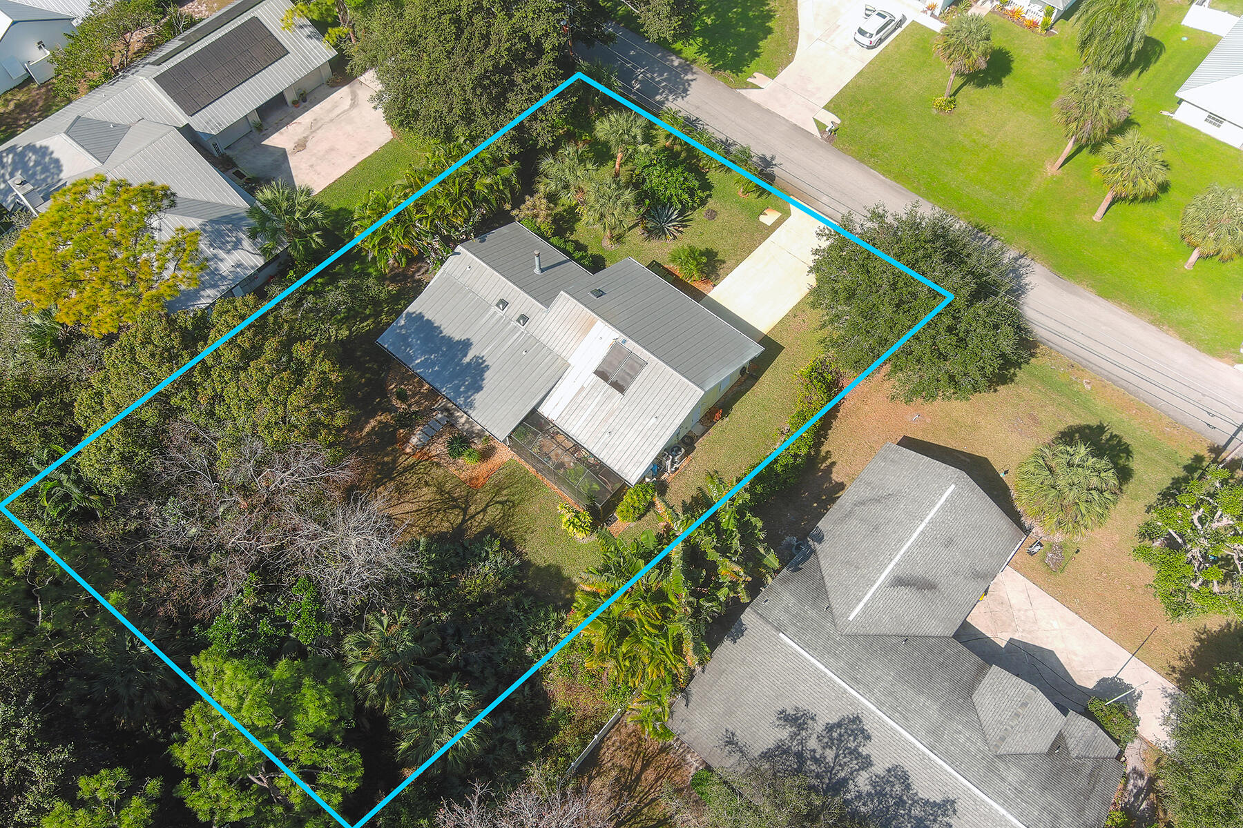 8816 Southeast May Terrace Hobe Sound, FL 33455 - Photo 23 of 27 Top View