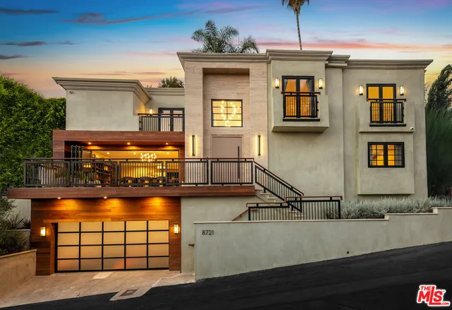 $4,895,000 | 8721 Sunset Plaza Terrace, West Hollywood, CA 90069