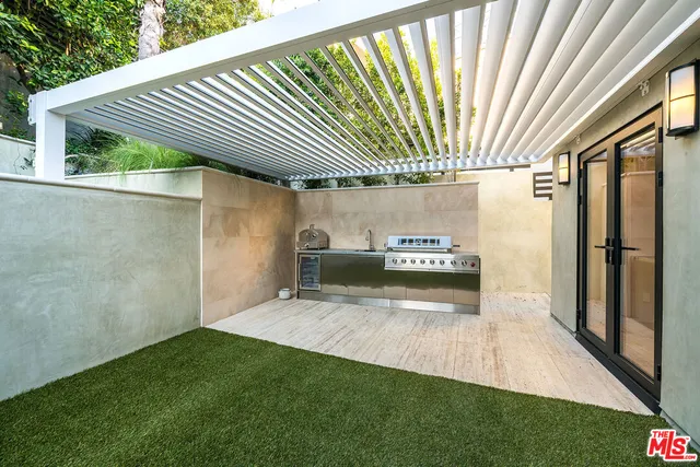 $4,895,000 | 8721 Sunset Plaza Terrace, West Hollywood, CA 90069