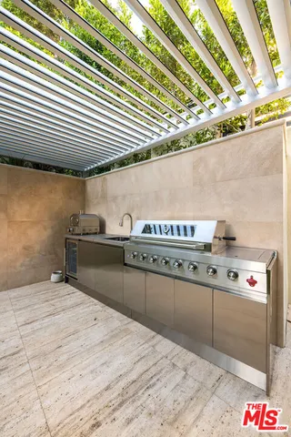 $4,895,000 | 8721 Sunset Plaza Terrace, West Hollywood, CA 90069