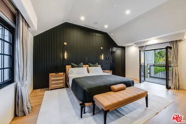 $4,895,000 | 8721 Sunset Plaza Terrace, West Hollywood, CA 90069