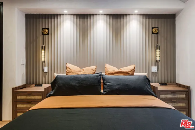 $4,895,000 | 8721 Sunset Plaza Terrace, West Hollywood, CA 90069