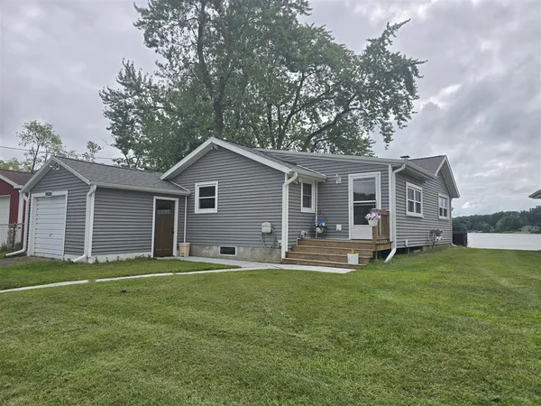 $375,000 | 11023 Pennock Lane, Delton, MI 49046