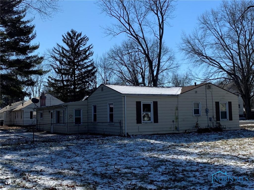 724 Hayes Road Toledo, OH 43615 - Photo 5 of 24 Gallery Image 5