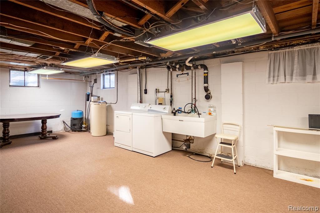 8354 Fenton Road Grand Blanc, MI 48439 - Photo 29 of 47 Gallery Image 29