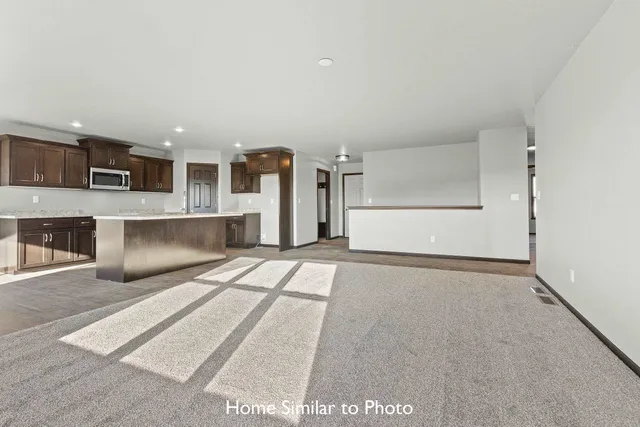 $414,900 | 1691 Betty Jean Ln Green, Green Bay, WI 54313