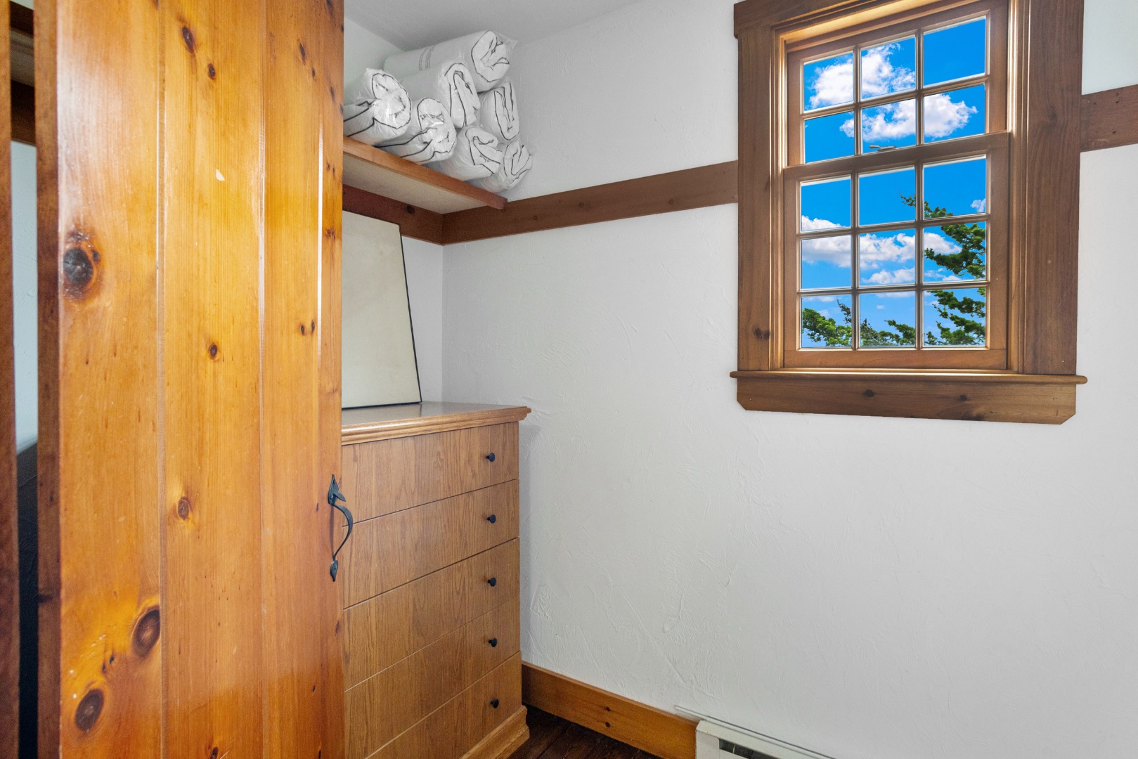 249 Madaket Road Nantucket, MA 02554 - Photo 53 of 77 walk-in closet